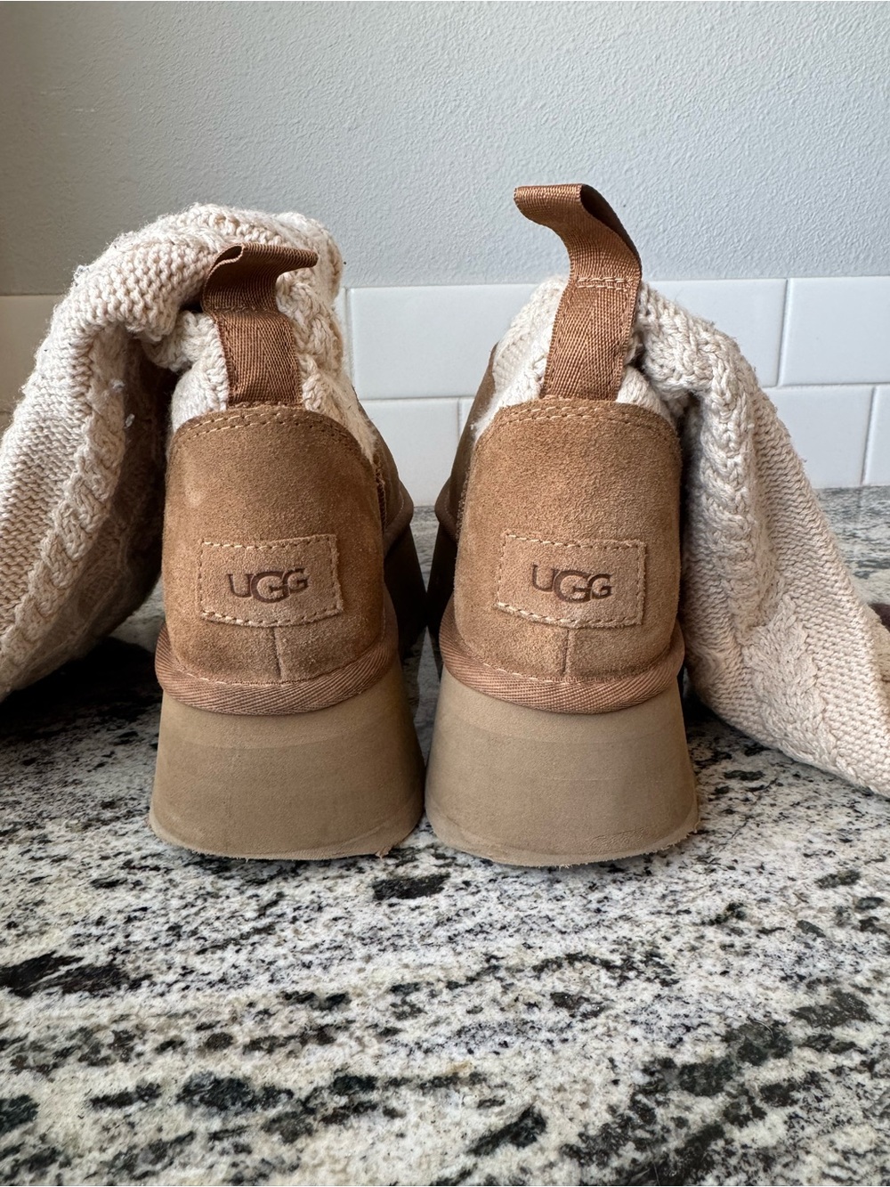UGG Women's Classic Sweater Letter Tall Platform Boot. Size 8. VGUC. Read please - Picture 5 of 12